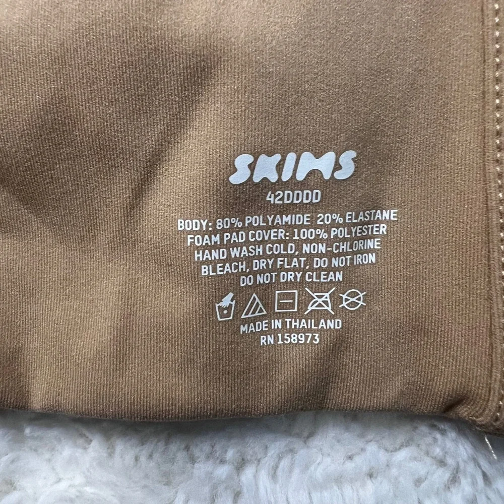 Skims Women's‎ Fits Everybody Strapless Bra Clay Tan Size 42DDDD BA-BAN-3151 NWT